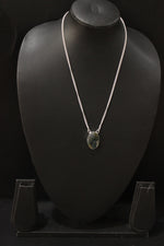 Load image into Gallery viewer, Green Moss Agate Oval Gemstone Embedded Silver Plated Necklace
