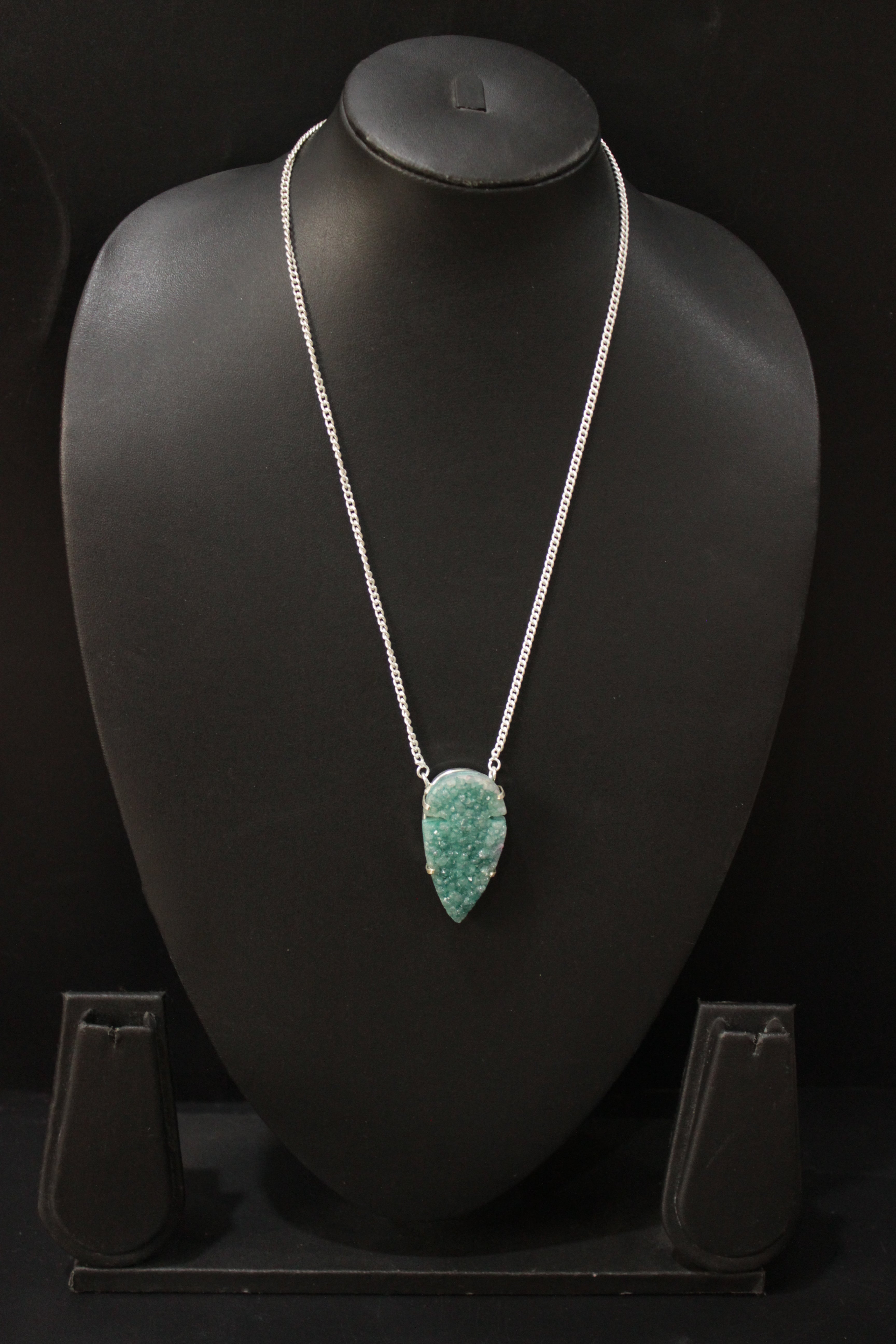 Leaf Green Crystal Druzy Natural Gemstone Embedded Silver Plated Necklace