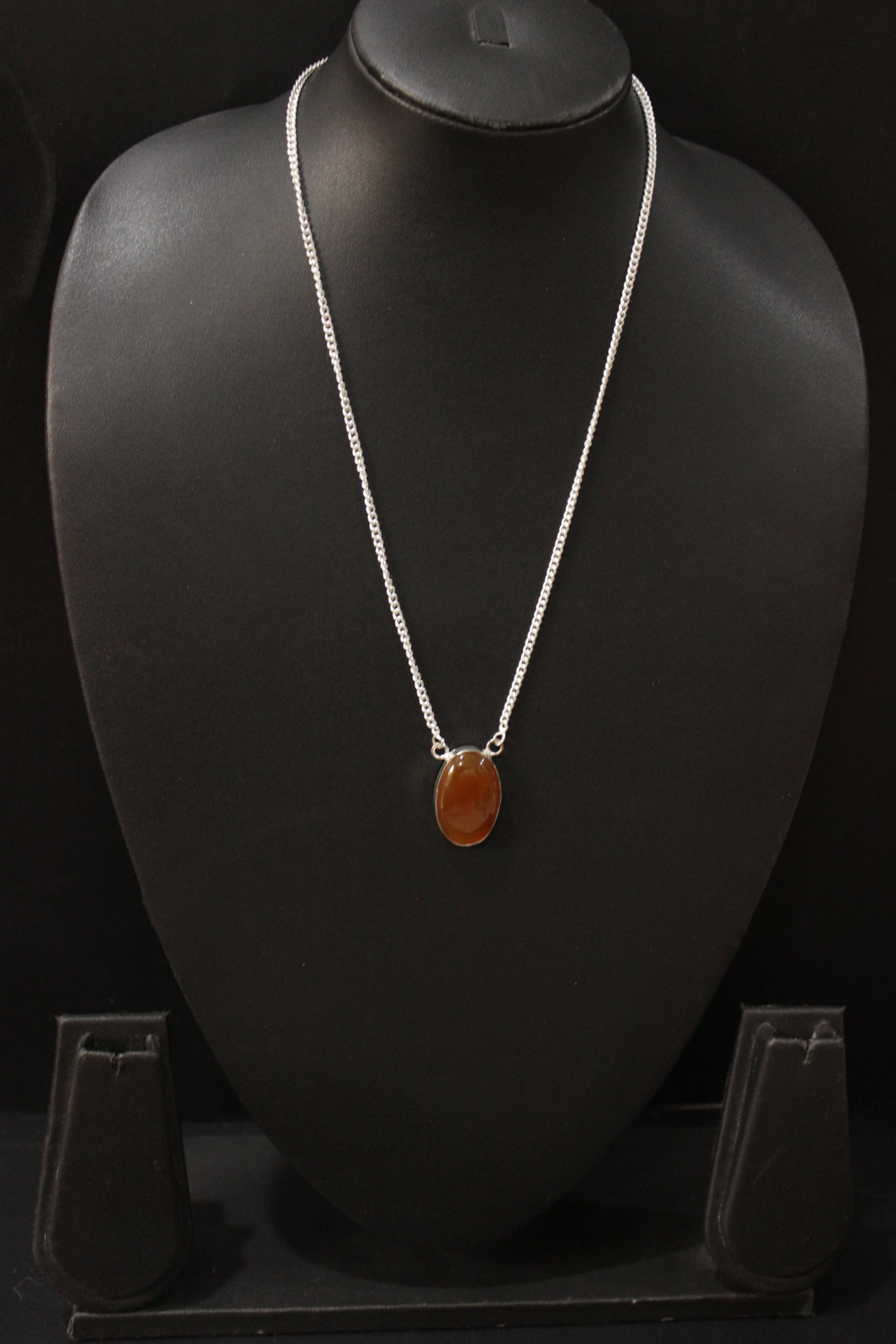 Brown Agate Oval Shiny Gemstone Embedded Silver Plated Necklace