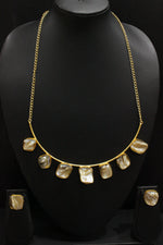 Load image into Gallery viewer, Baroque Pearls Natural Gemstones Embedded Gold Toned Brass Necklace Set
