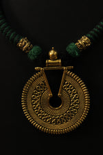 Load image into Gallery viewer, Antique Gold Finish Green Braided Threads Necklace
