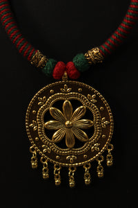 Antique Gold Finish Flower Motifs Braided Threads Choker Necklace