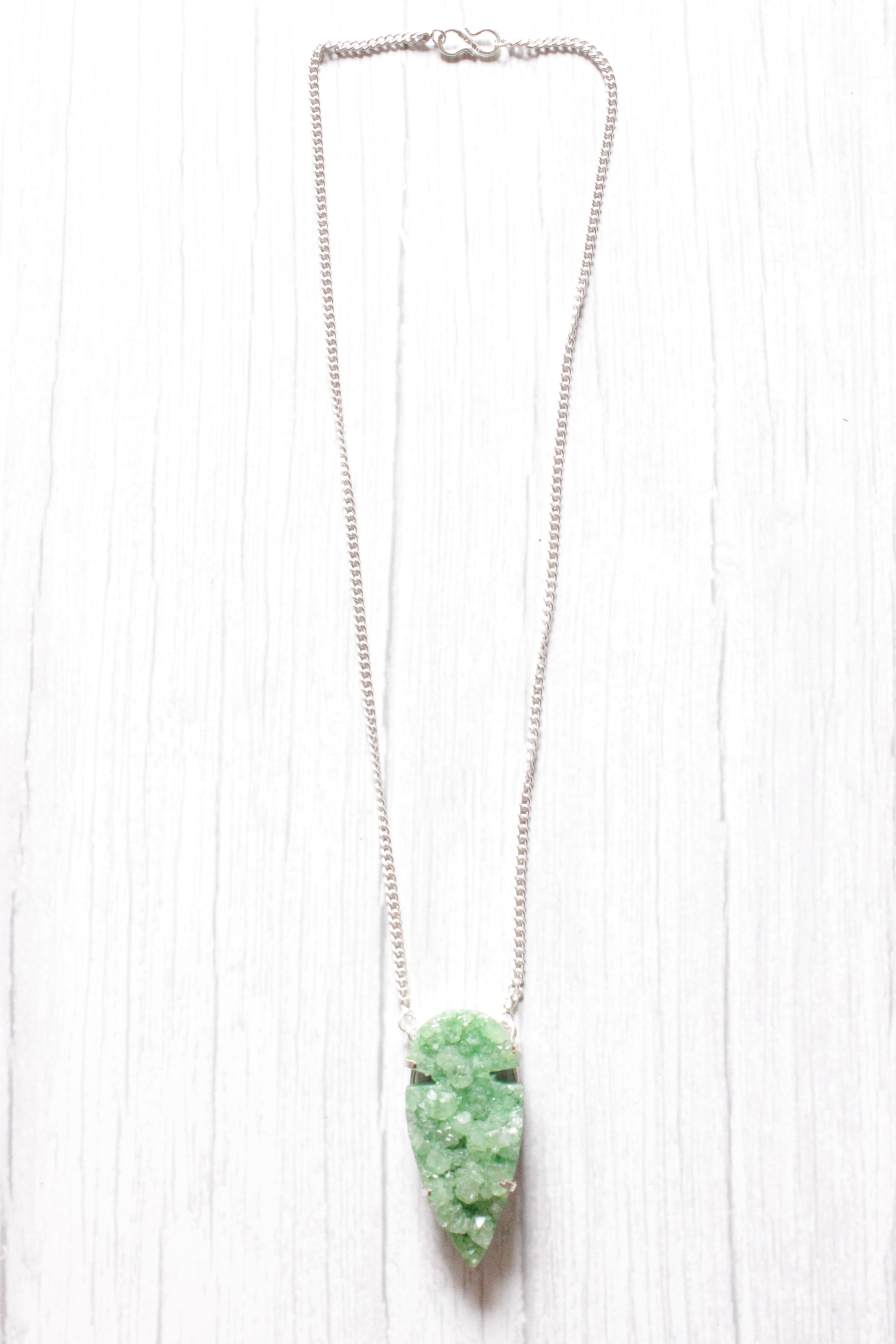 Green Crystal Druzy Gemstone Embedded Pendant Necklace