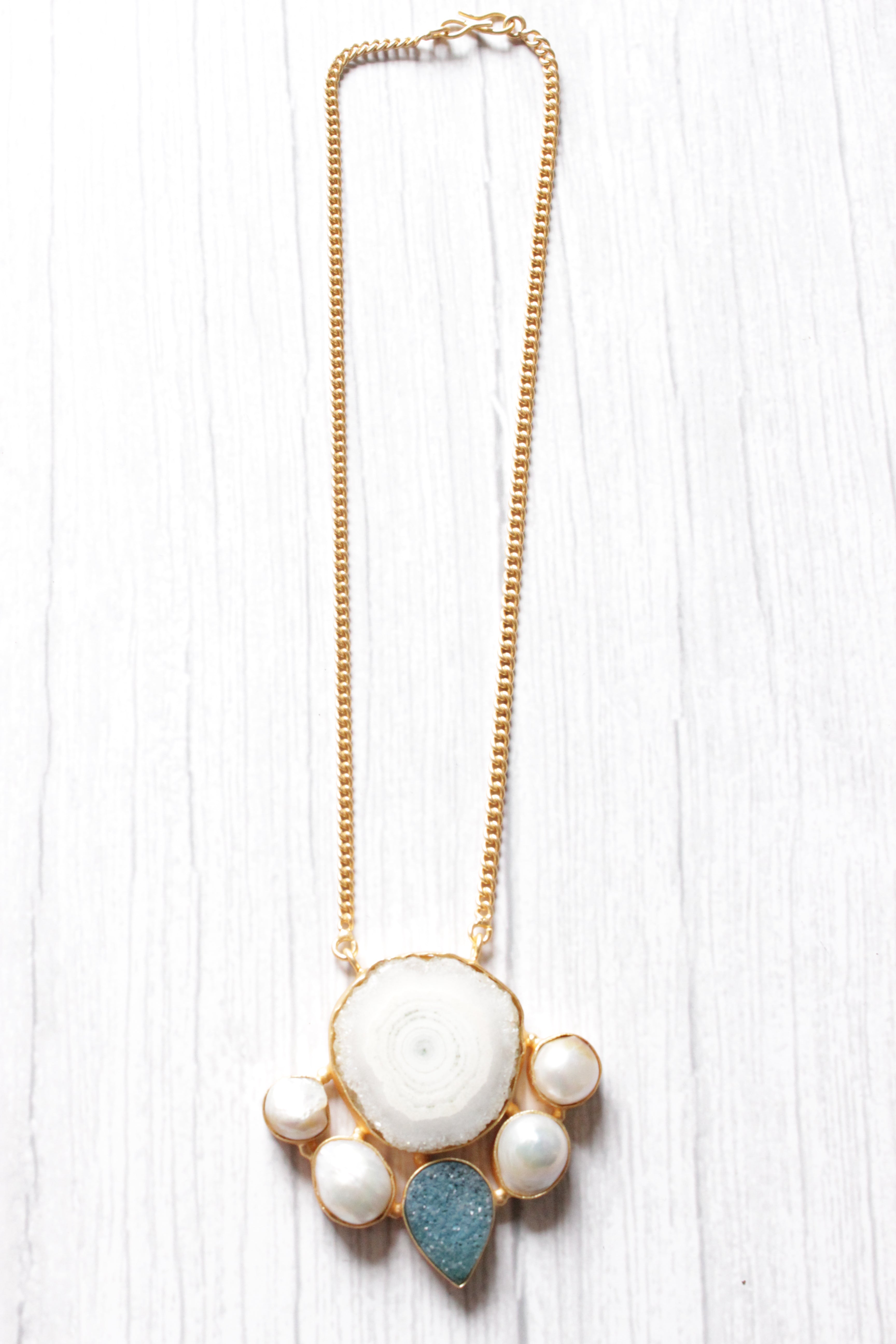 Gorgeous Solar Quartz Baroque Pearl Gemstone Embedded Gold Plated Necklace