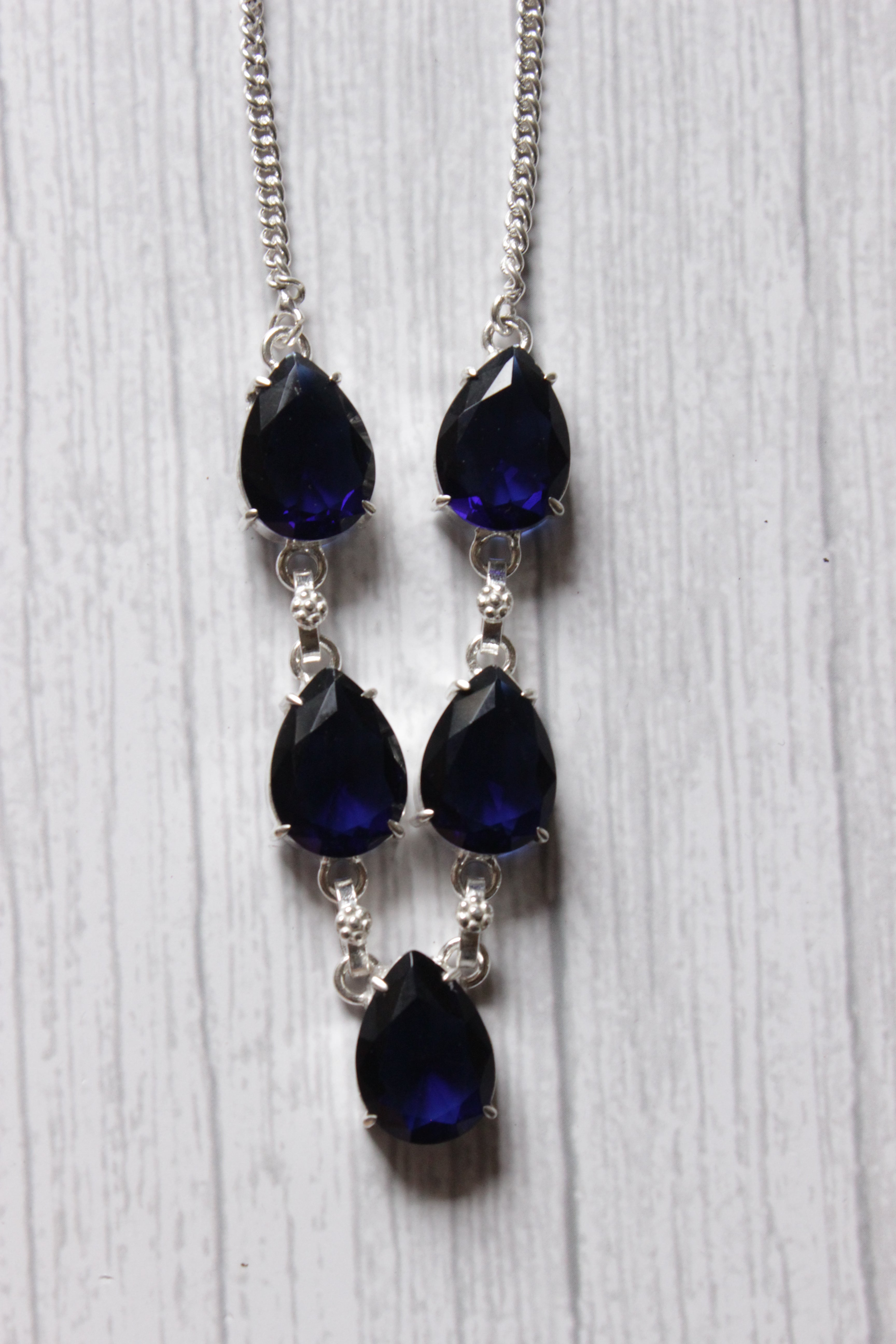 Tear Drop Prong Set Tanzanite Quartz Natural Gemstone Embedded Silver Plated Necklace