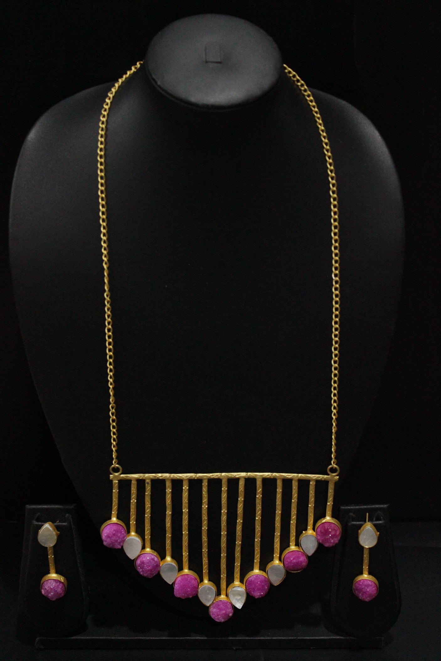 Pink & White Raw Natural Gemstones Embedded Gold Finish Wedding Bar Necklace Set