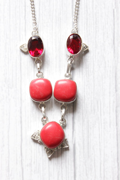 Red Coral Garnet Quartz Gemstone Embedded Silver Plated Necklace