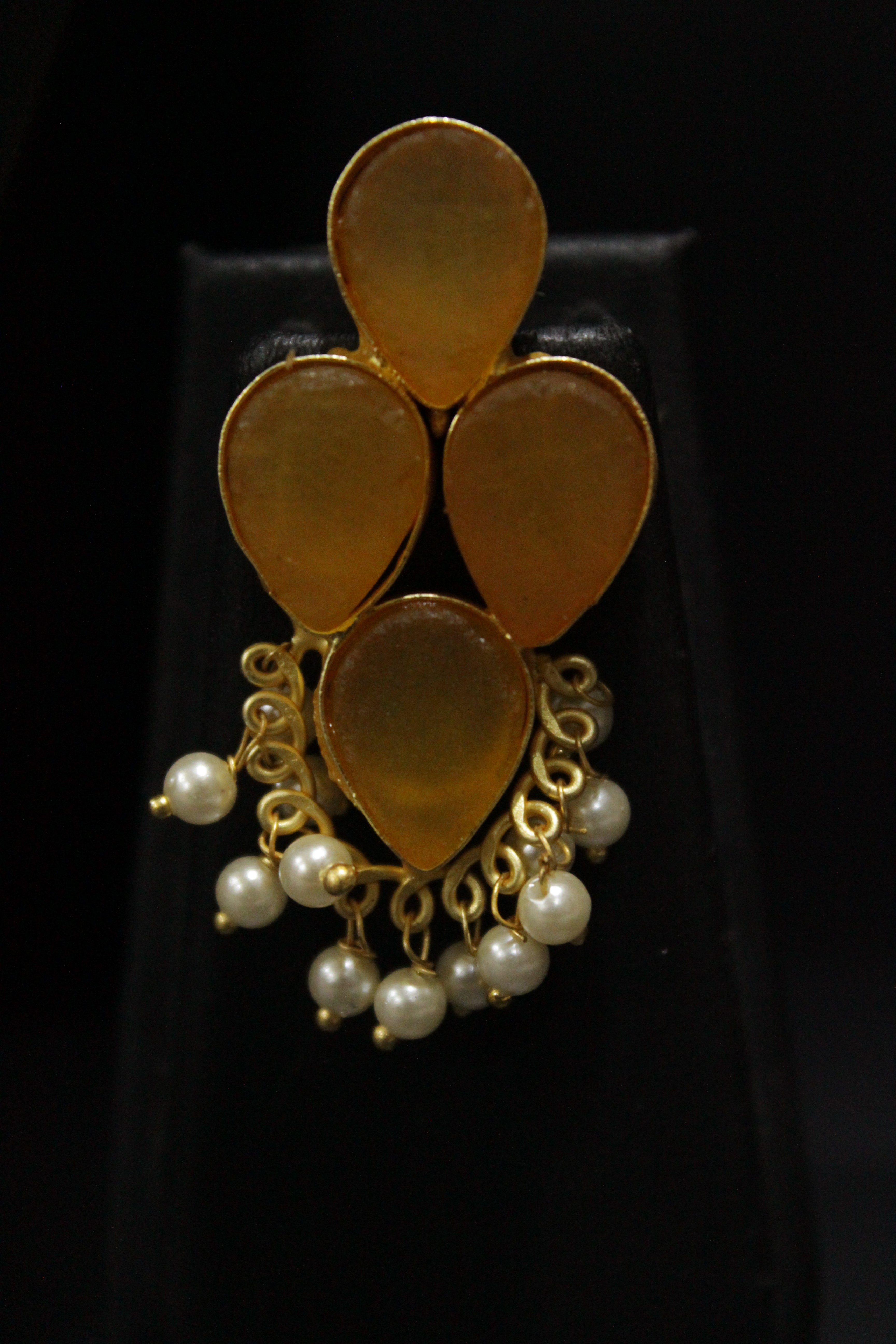 Tuscany Yellow Raw Natural Glass Stones Embedded Gold Toned Adjustable Length Necklace Set