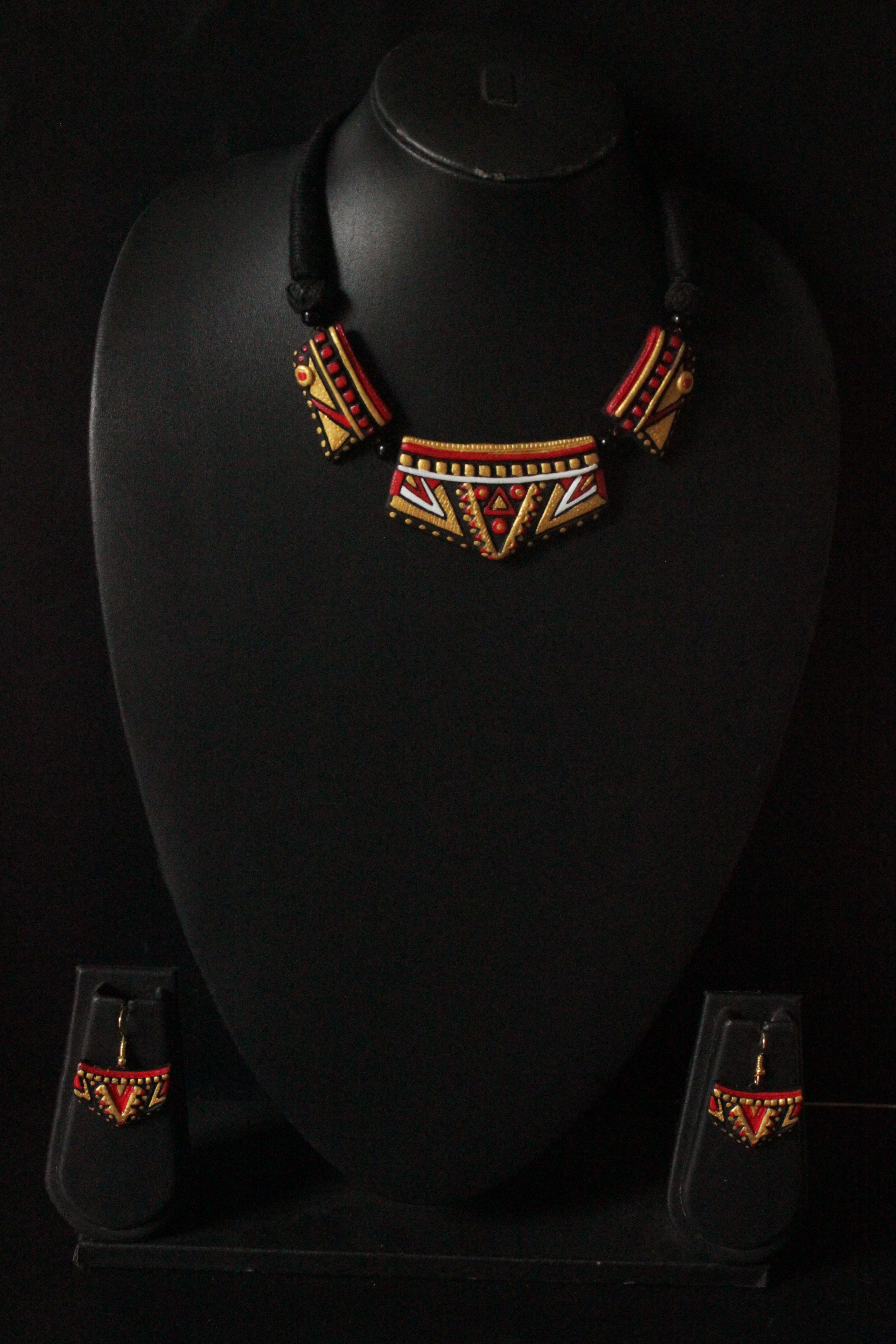 Elegant Black & Golden Handcrafted Terracotta Clay Necklace Set with Thread Closure