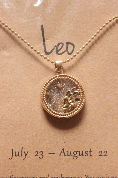 Leo Sun Sign Gold Plated Day Style Round Resin Horoscope Astrology Minimalist Pendant Necklace with Card