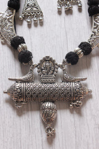 Thread Closure Choker Necklace Set with Peacock Motif Pendant