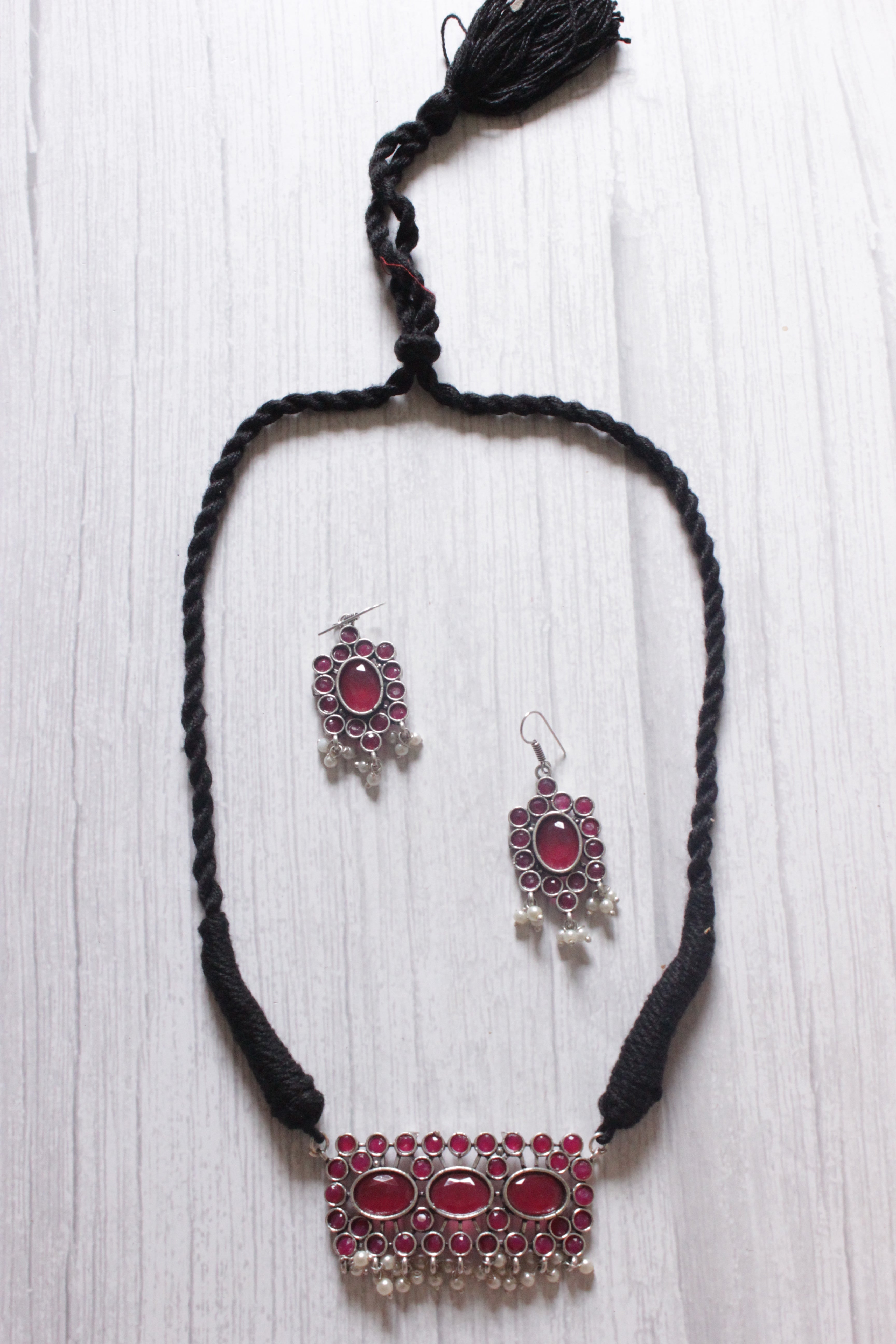 Pink Stones Embedded Thread Closure Choker Necklace Set