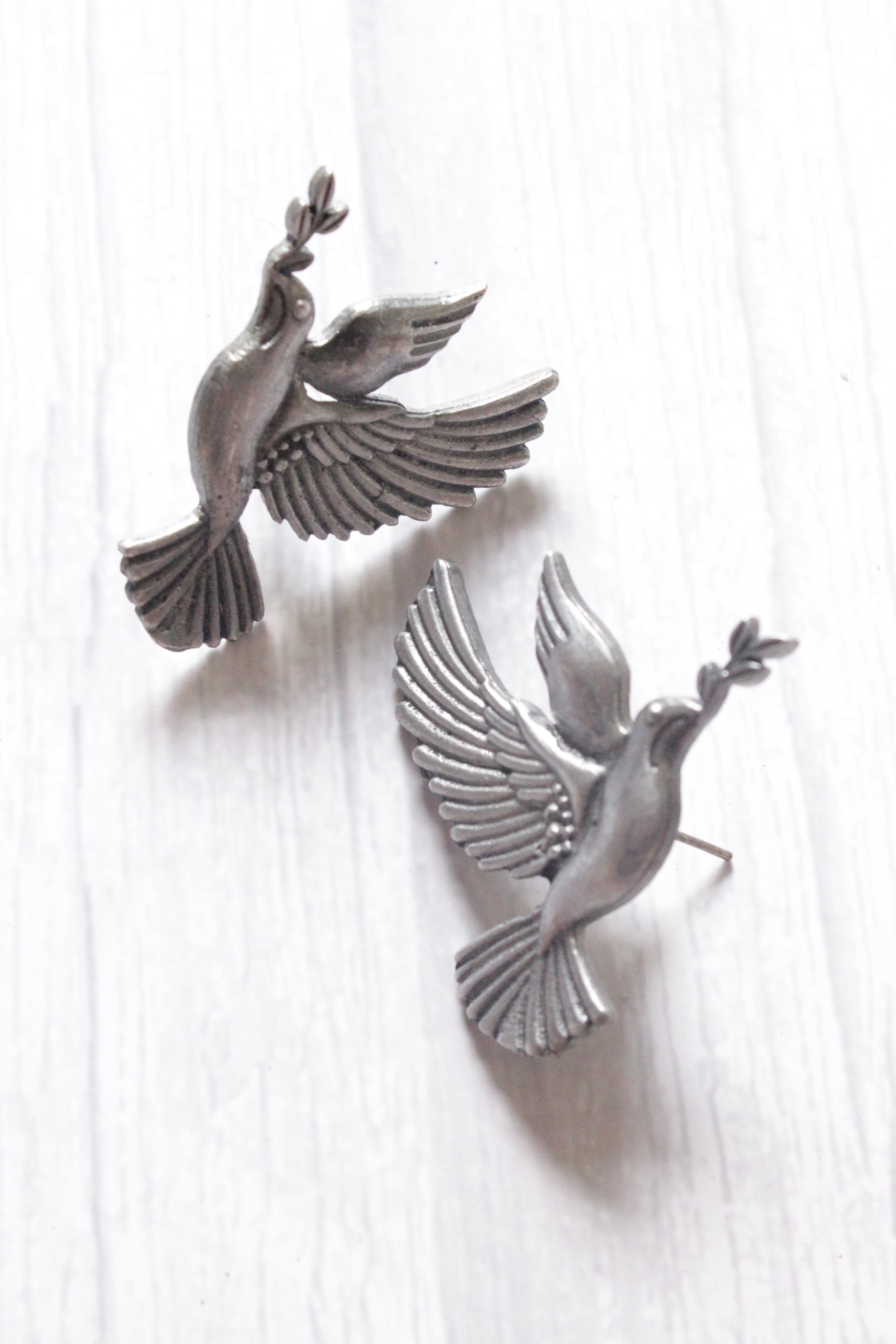 Bird Shape Metal Stud Earrings