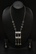 Load image into Gallery viewer, Long Chain Silver Finish Butterfly Motif Necklace Set
