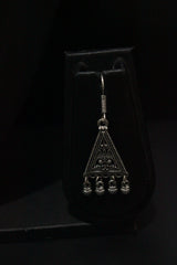 Thread Closure Choker Necklace Set with Peacock Motif Pendant