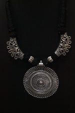 Load image into Gallery viewer, Thread Closure Choker Necklace Set with Statement Pendant
