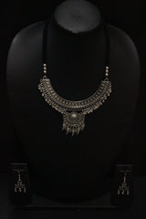 Hasli Style Metal Choker Necklace Set with Thread Closure