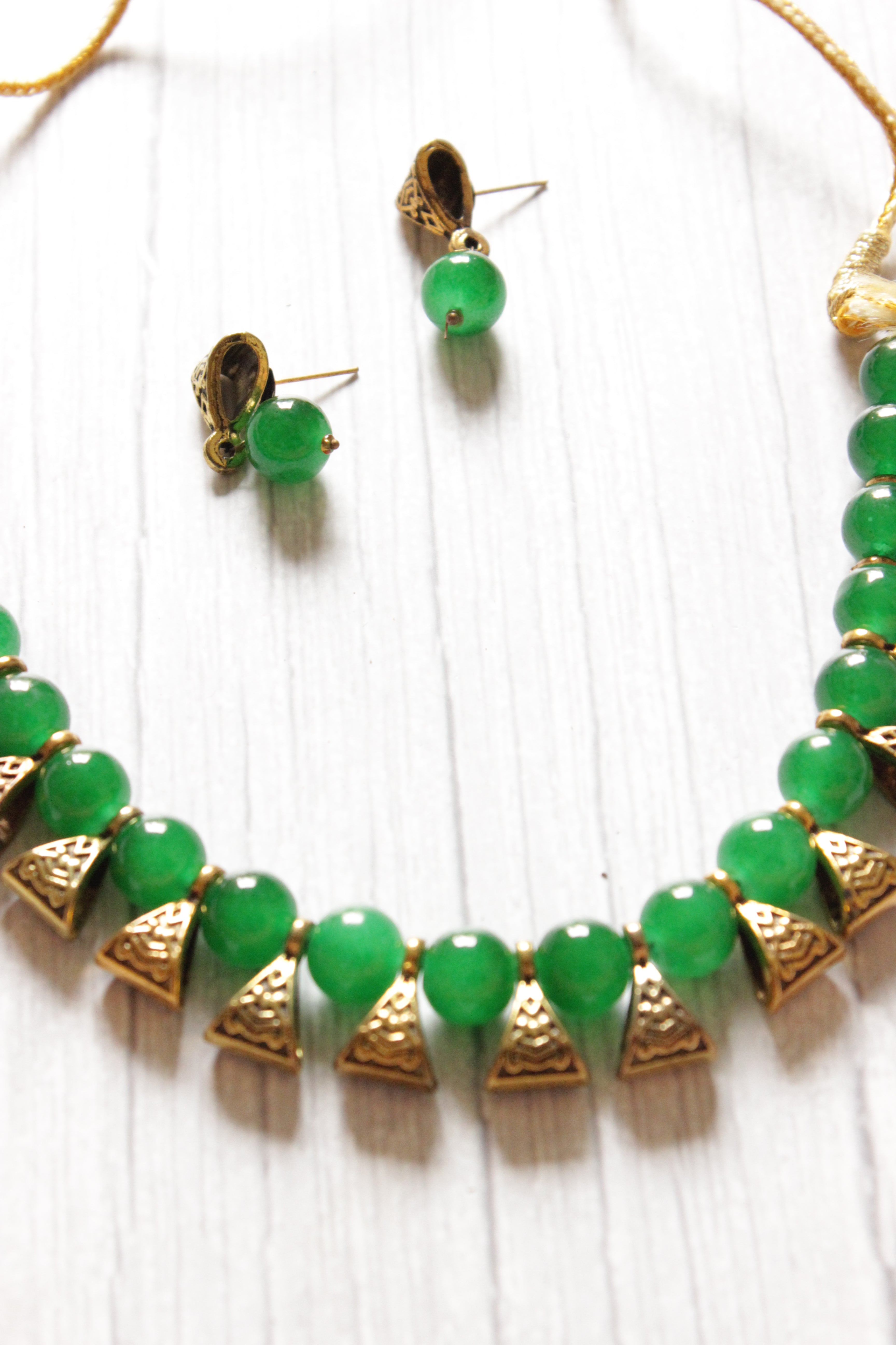 Gold-Toned Green Glass Beads Choker Necklace Set