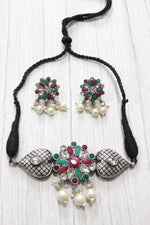Load image into Gallery viewer, Flower &amp; Heart Motifs Rhinestones Embedded Choker Necklace Set

