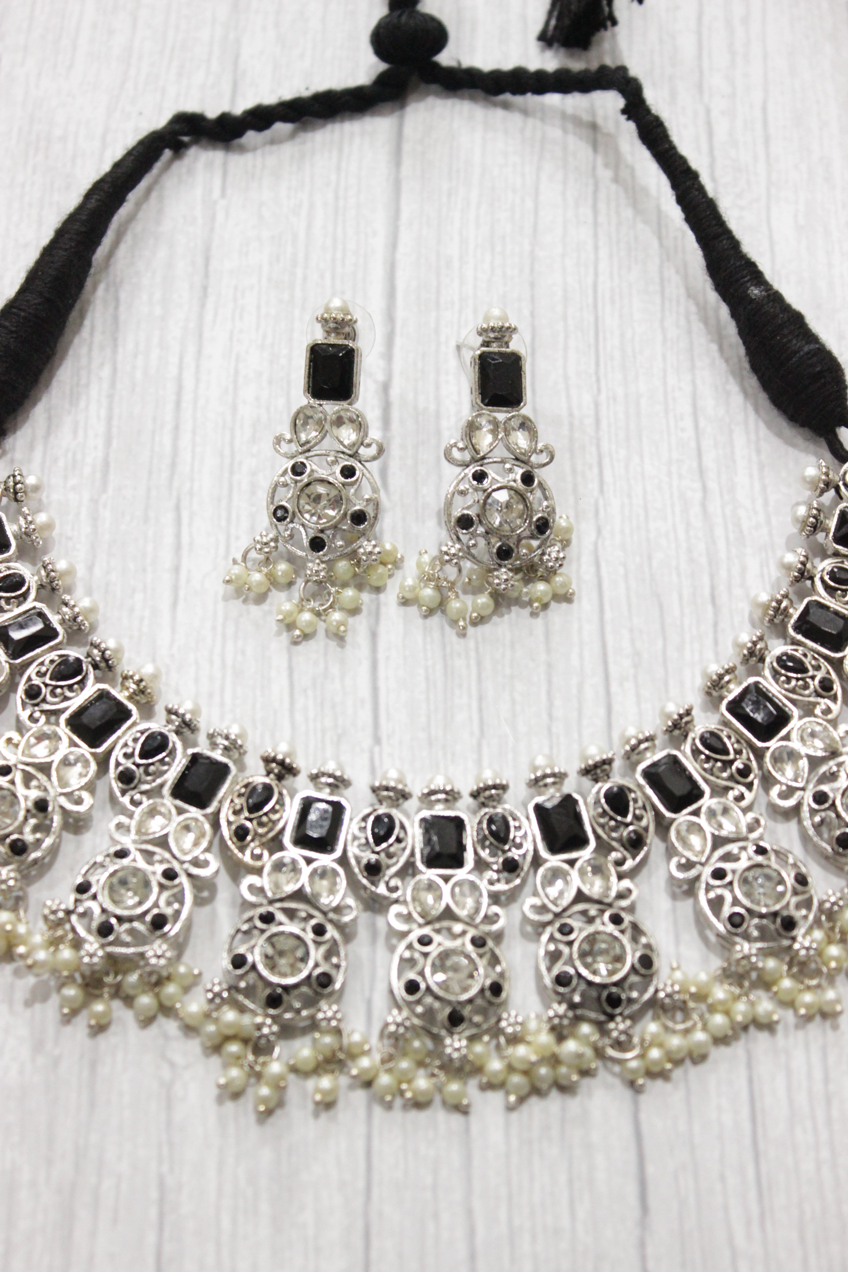 Black Rhinestones Embedded Elegant Choker Necklace Set