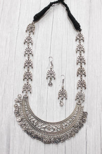 Crescent Moon Shaped Jali Pattern Intricately Detailed Long Necklace Set