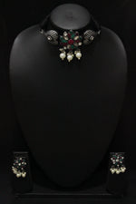 Load image into Gallery viewer, Flower &amp; Heart Motifs Rhinestones Embedded Choker Necklace Set
