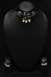 Flower & Heart Motifs Rhinestones Embedded Choker Necklace Set