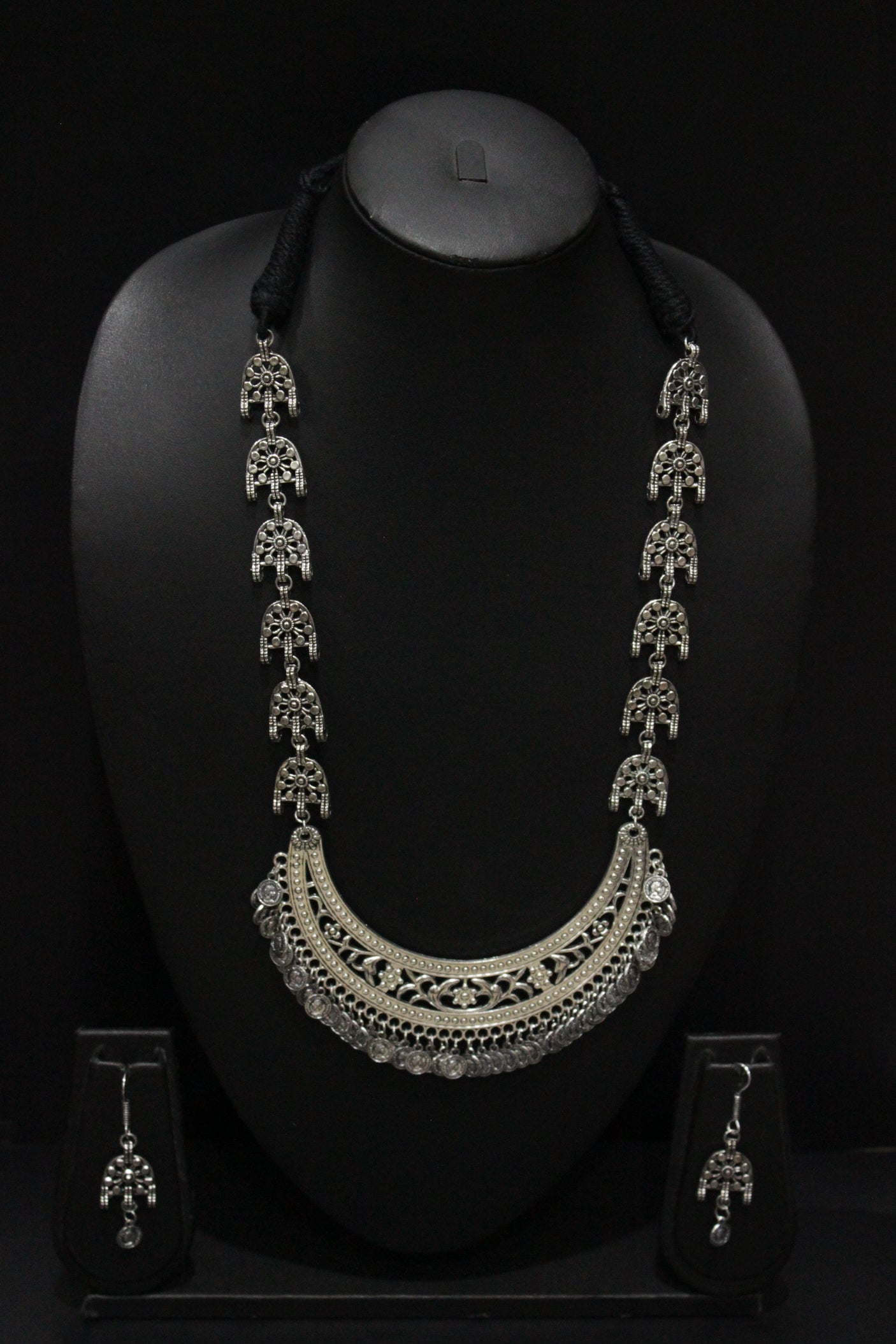Crescent Moon Shaped Jali Pattern Intricately Detailed Long Necklace Set