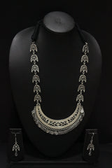 Crescent Moon Shaped Jali Pattern Intricately Detailed Long Necklace Set
