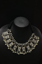 Load image into Gallery viewer, Black Rhinestones Embedded Elegant Choker Necklace Set
