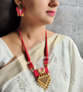 Red Fabric and Antique Gold Finish Necklace Set