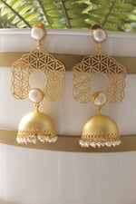 Load image into Gallery viewer, Outstanding River Pearl Gold Plated Intricately Detailed Jhumka Earrings
