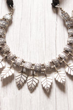 Load image into Gallery viewer, Silver Finish Leaf Motifs Adjustable Thread Closure Choker Necklace
