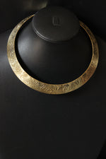 Load image into Gallery viewer, Swan Motifs Antique Finish Hasli Style Brass Choker Necklace

