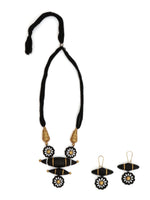 Load image into Gallery viewer, Black Hand Painted Terracotta Necklace Set
