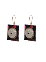 Load image into Gallery viewer, Wooden Beads, Fabric and Jute Work Necklace Set with Thread Closure
