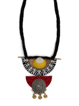 Shell Work Fabric Necklace Set with Thread Closure