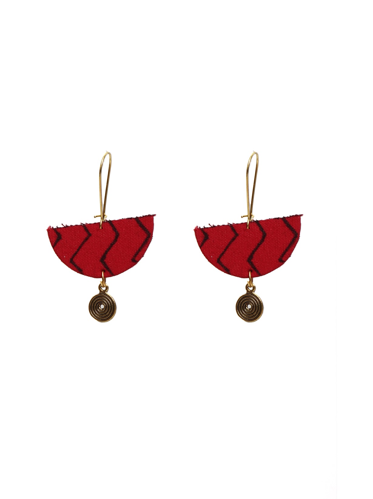 Shell Work Fabric Necklace Set with Thread Closure