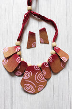 Load image into Gallery viewer, Handmade Fabric and Wooden Beads Necklace Set
