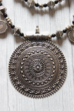 Load image into Gallery viewer, 3 Layer Stringed Beads and Leaf Shaped Metal Charms Necklace with Adjustable Thread Closure
