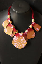 Load image into Gallery viewer, Handmade Fabric and Wooden Beads Necklace Set
