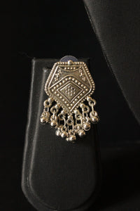 Stringed Black Beads Elephant Motif Pendant Long Necklace Set