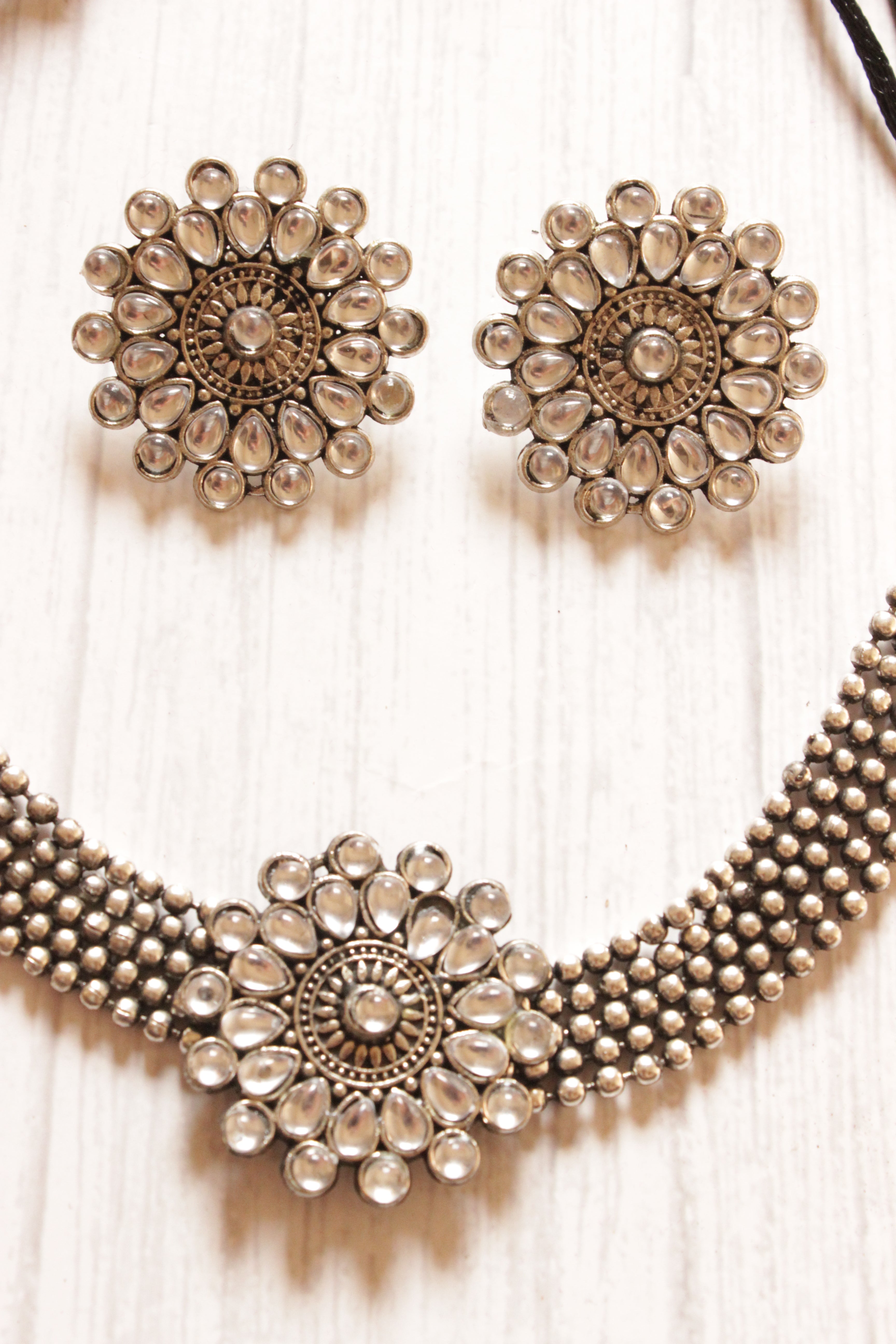 Flower Motif White Rhinestones Embedded Choker Necklace Set