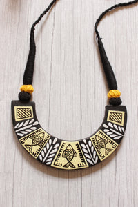 Black Hand-Painted Fish Motifs Tribal Terracotta Clay Adjustable Length Choker Necklace Set