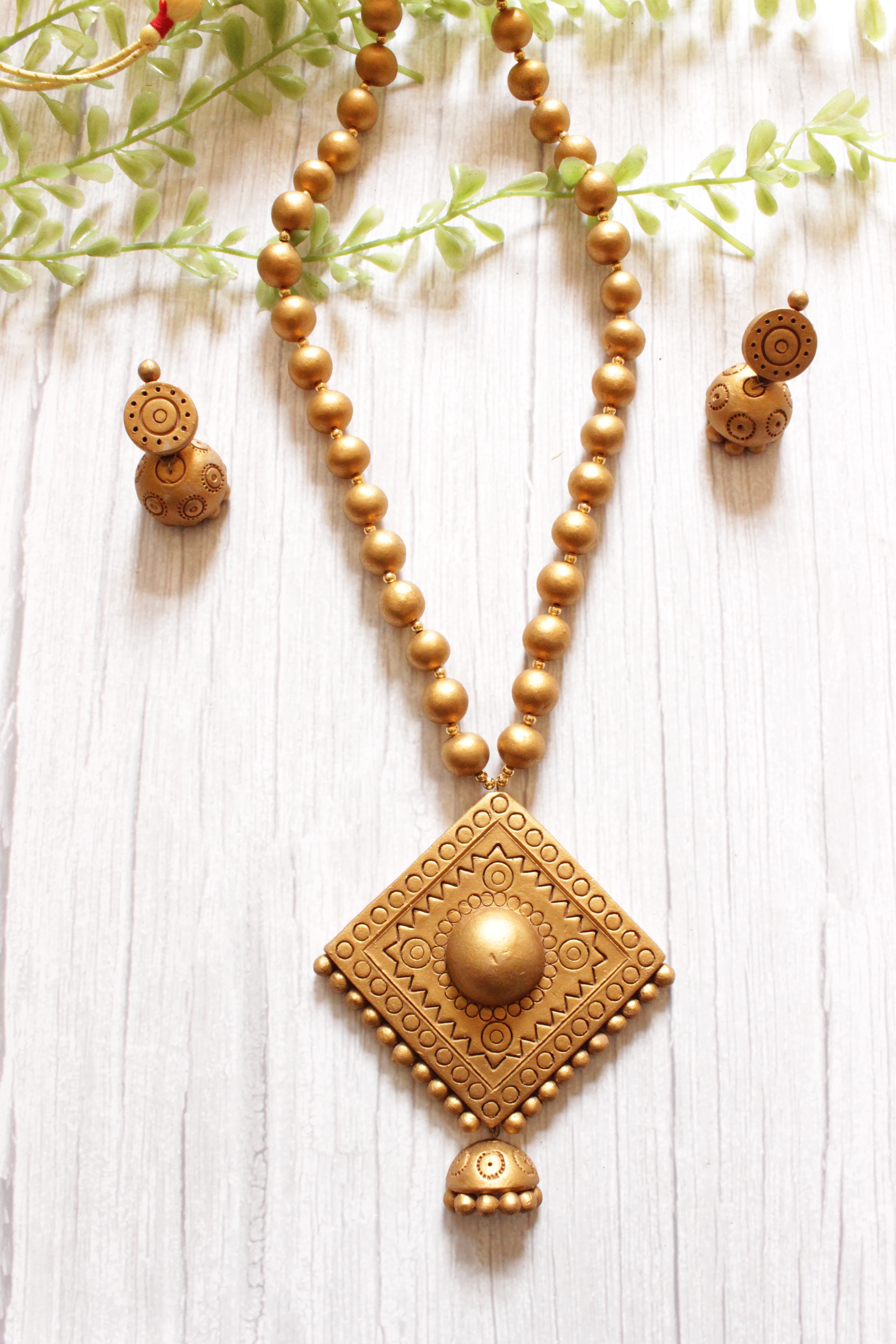Golden Handcrafted Terracotta Clay Adjustable Length Jhumka Necklace Set