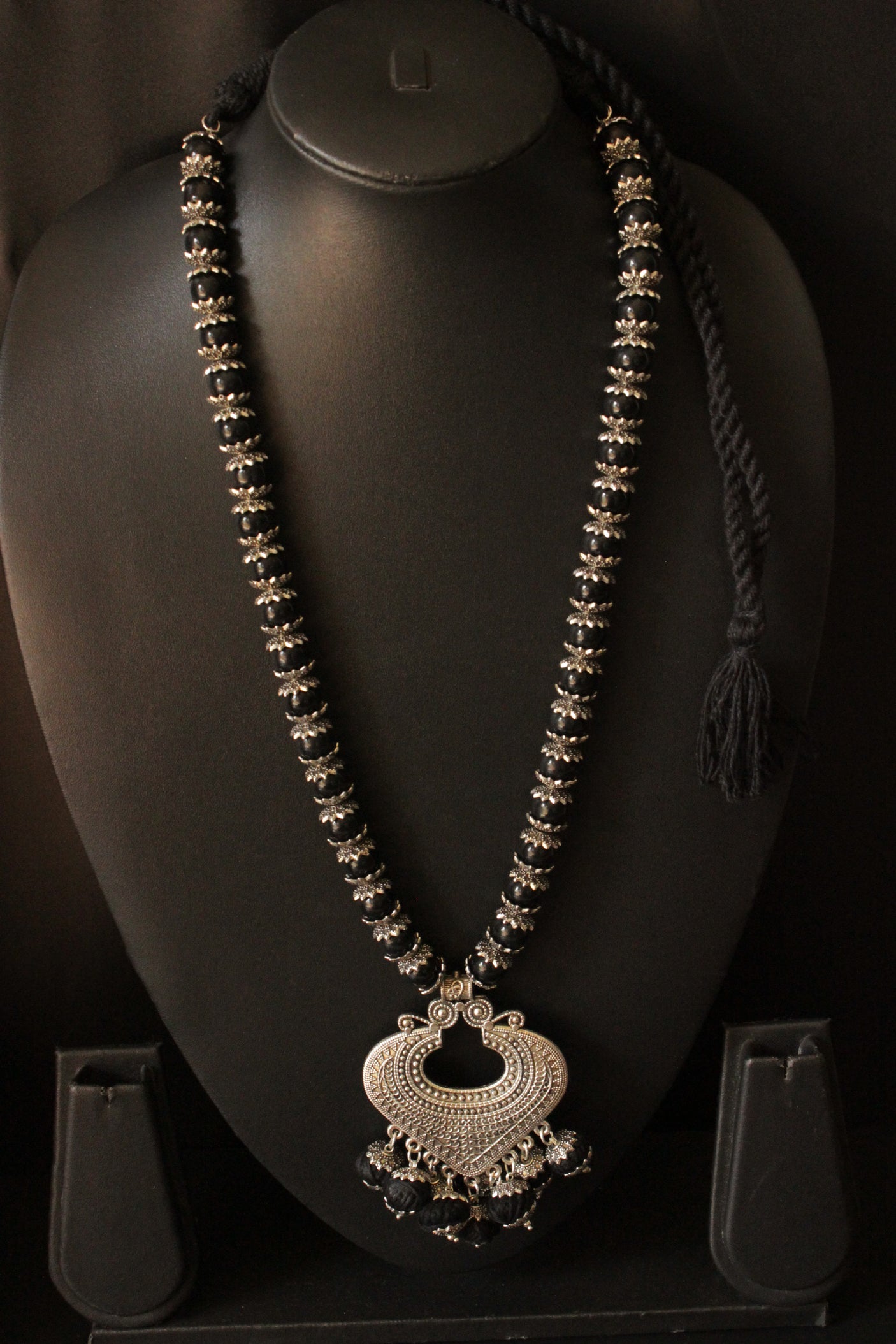 Black Fabric and Wooden Paan Shaped Pendant Long Necklace