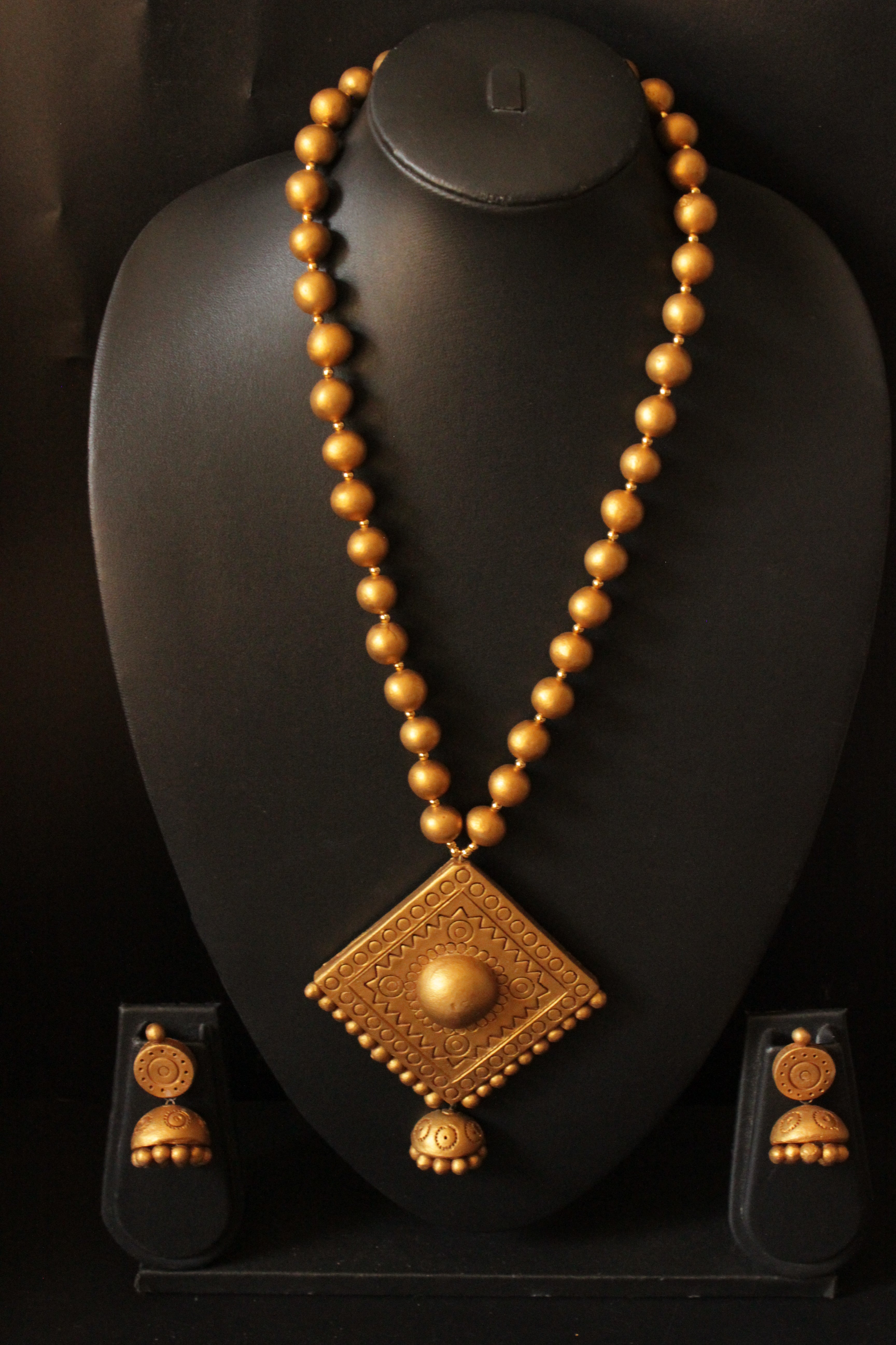 Golden Handcrafted Terracotta Clay Adjustable Length Jhumka Necklace Set