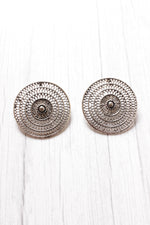 Load image into Gallery viewer, Mesh Pattern Statement Circular Stud Earrings
