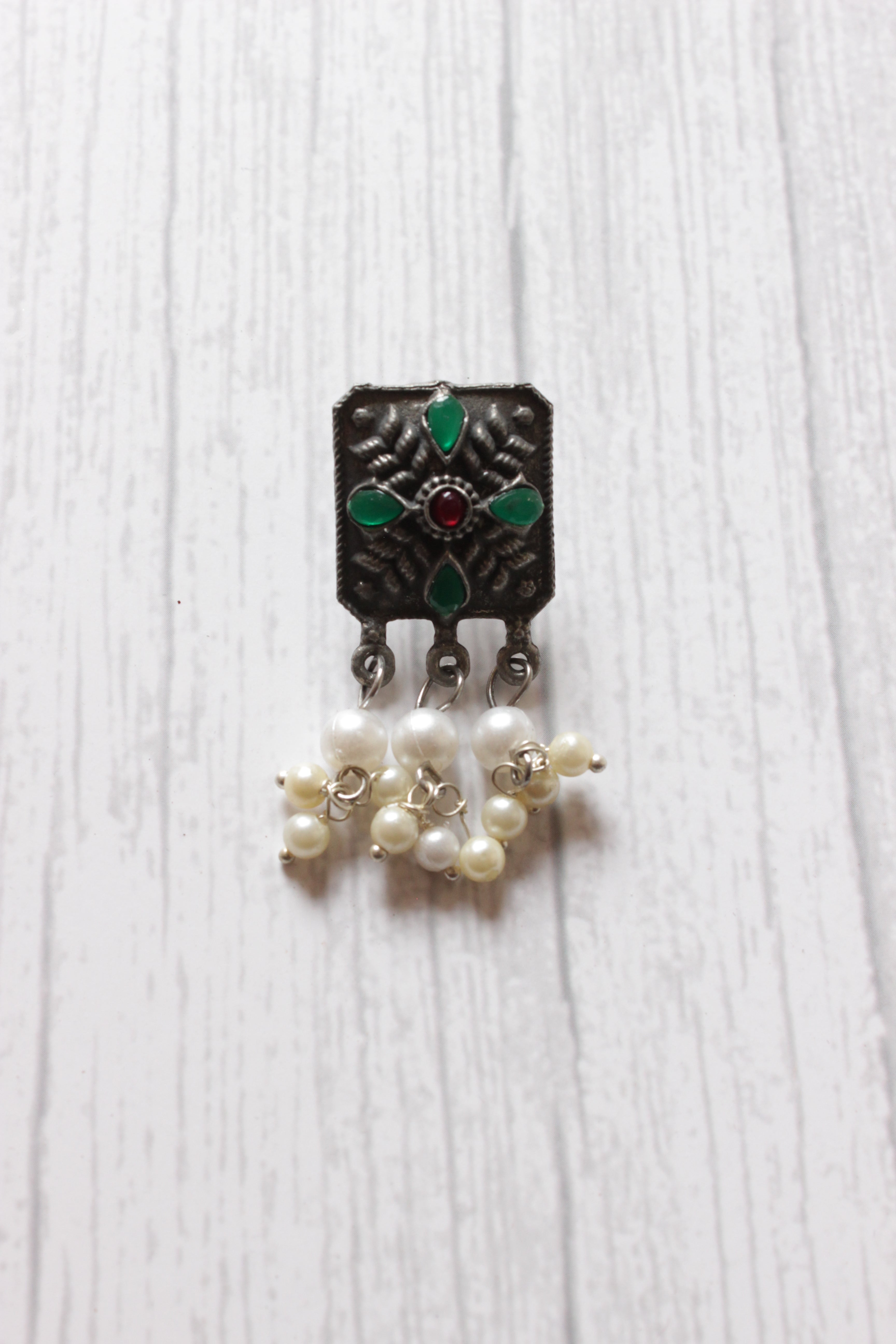 Adjustable Mini Choker Necklace Set with Rhinestones and White Beads Detailing
