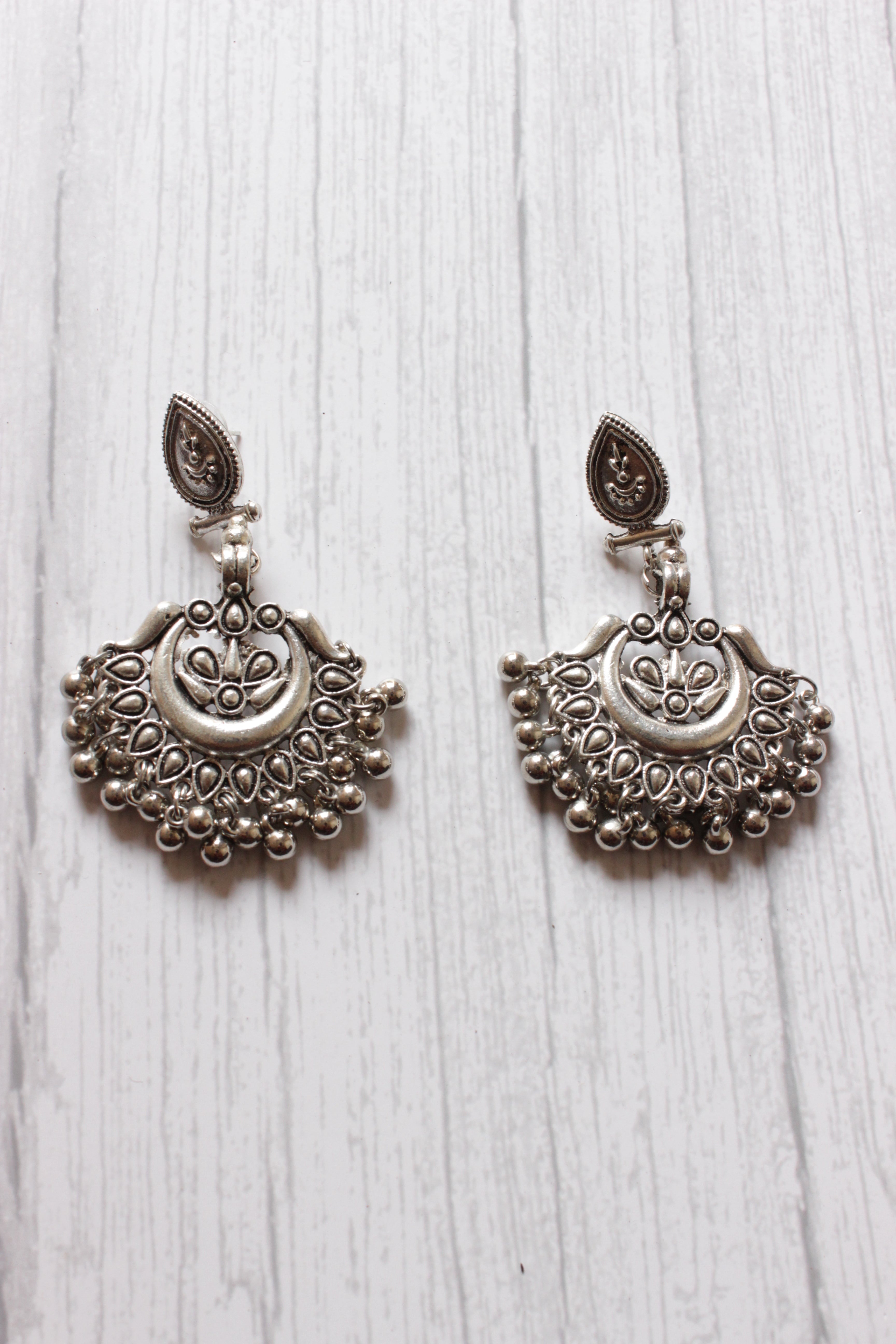 3 Layer Elaborate Silver Finish Metal Necklace Set with Dangler Earrings